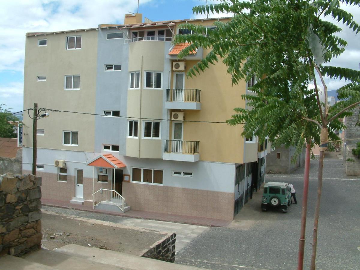 Residencial Por Do Sol Hotell Porto Novo Eksteriør bilde